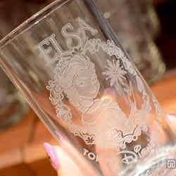 エルサ柄のグラス／2600円
