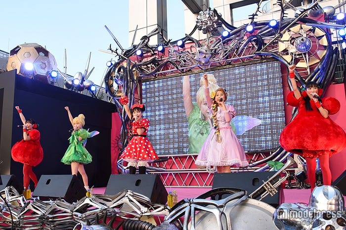 ももいろクローバーZ