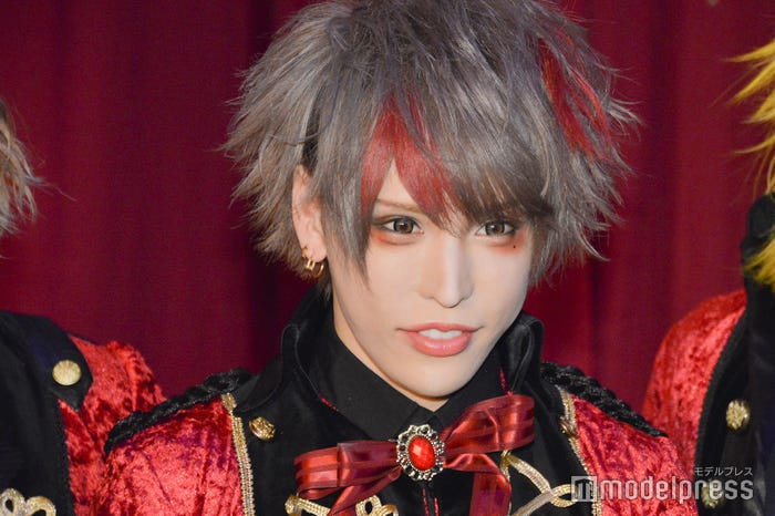 星七(C)モデルプレス