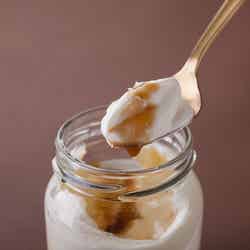 なめらかティラミスプリン420円(税抜)/画像提供:株式会社ダイニング・クエスト