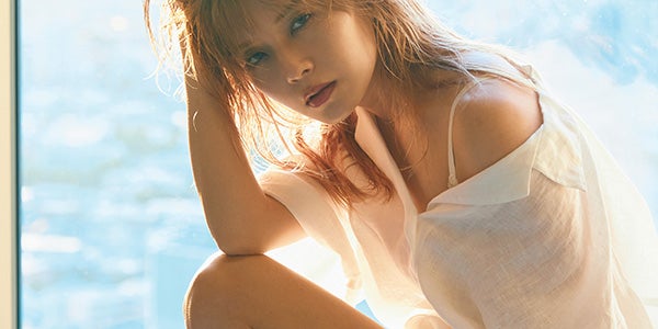 AAA宇野実彩子、4年ぶり写真集「All AppreciAte」発売前重版決定 美脚