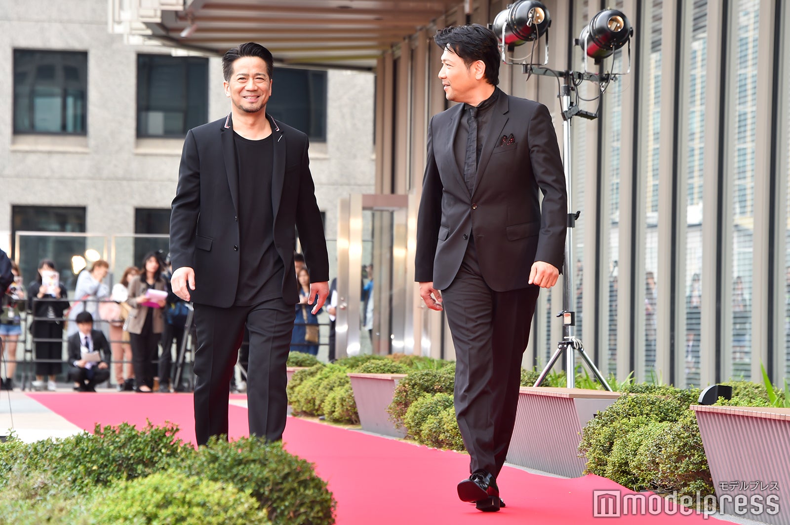 EXILE HIRO、別所哲也 （C）モデルプレス