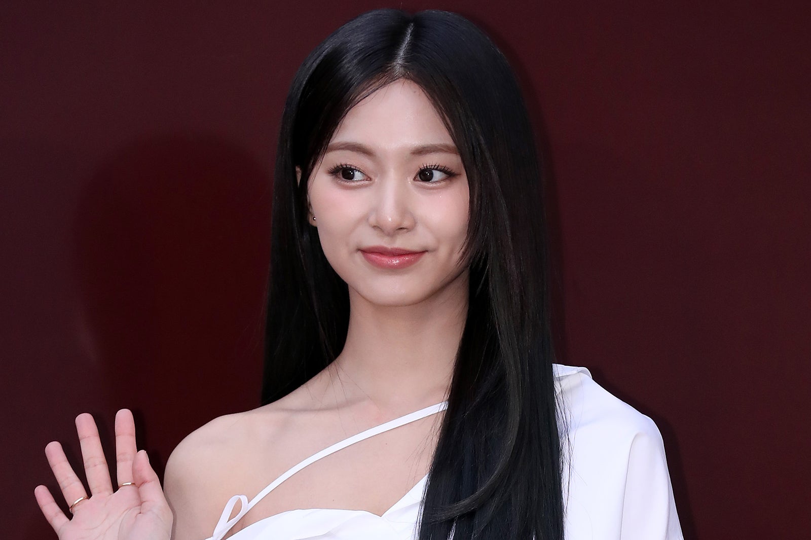 ROTATE ミニドレス 〜TWICE ツウィさん着用〜 TWICEツウィ着用 Zimmermann シルクチュールレイヤーミニドレス