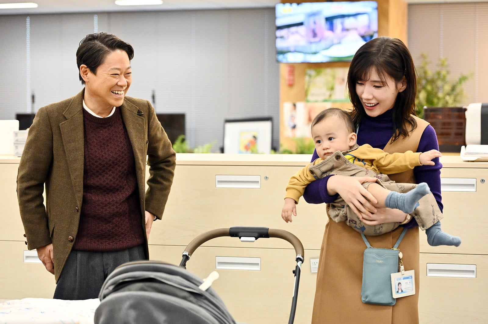 阿部サダヲ、仲里依紗「不適切にもほどがある！」第2話より（C）TBS