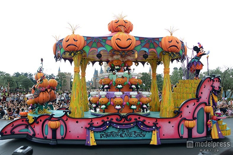 パレード「ハッピーハロウィーンハーベスト」