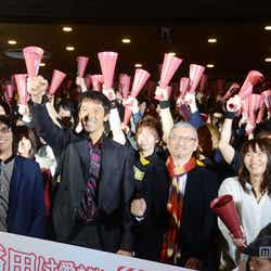 600人の早稲田学生と“愛を叫ぶ”阿部寛