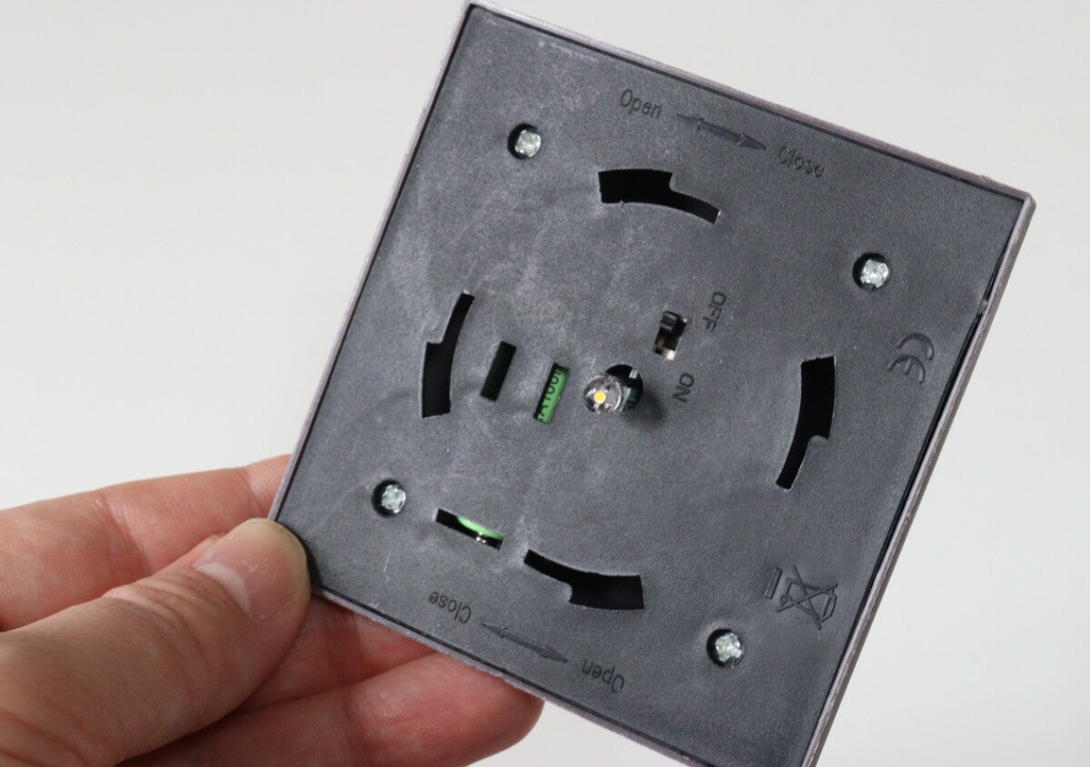 ダイソーさん値段間違えてない！？200円にしてはクオリティ高すぎ！自動で使える高機能ライト