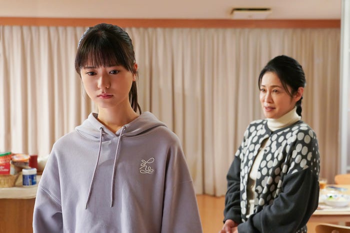 凛美、濱田マリ/「リバーサルオーケストラ」第4話より(C)日本テレビ