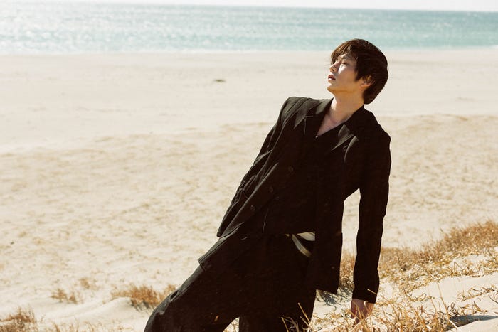 田中圭写真集「R」(c)ぴあ