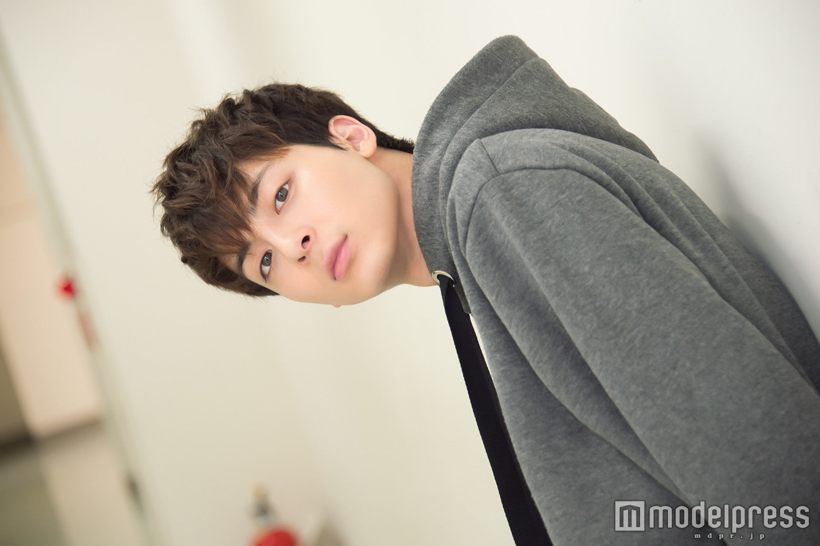 猫になった感想は？（C）モデルプレス