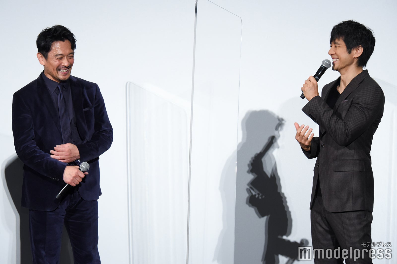 内野聖陽、西島秀俊 （C）モデルプレス