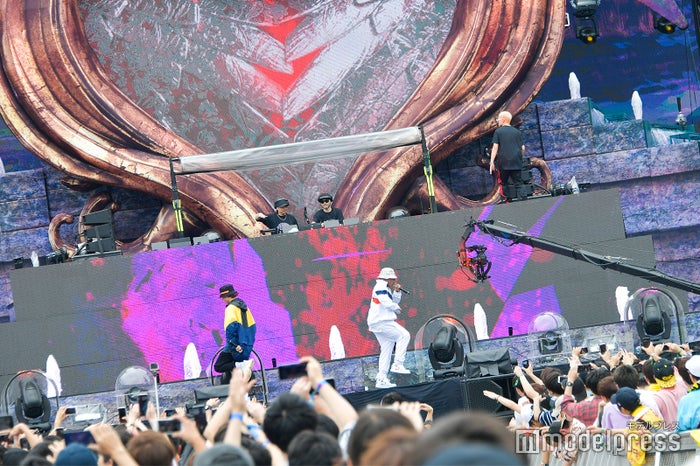 三代目jsb登坂広臣 Crazyboy Elly らシークレット登場 Edc Japan 18 Pkcz R ステージで圧巻コラボ モデルプレス 三代目jsb登坂広臣 Crazyboy Elly らシークレット登場 Edc Japan 18 Pkcz R ステージで圧巻コラボ モデルプレス