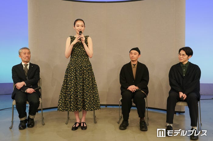 関友太郎、飯豊まりえ、関友太郎、平瀬謙太朗(C)モデルプレス