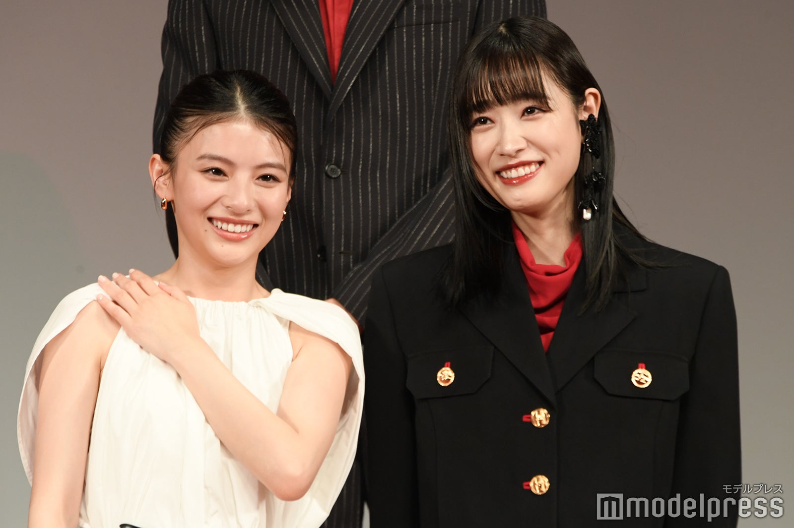 出口夏希、高橋ひかる（C）モデルプレス