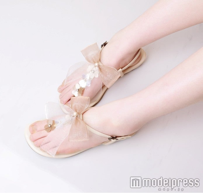 ベージュ／ベージュ