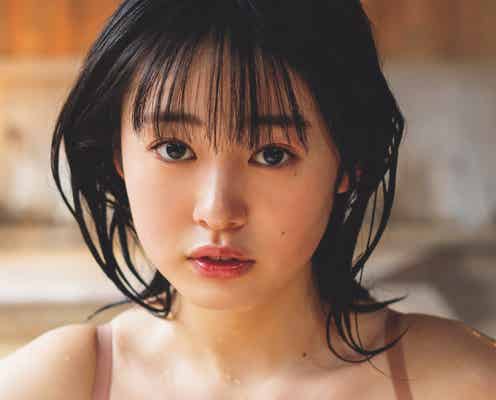 「美少女図鑑アワード2023」白濱美兎、艶肌ボディ大胆披露 大人びた表情で魅了