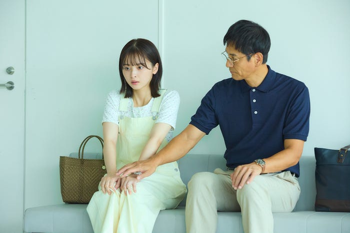 飯沼愛、沢村一樹「南くんが恋人!? 」最終話より(C)テレビ朝日