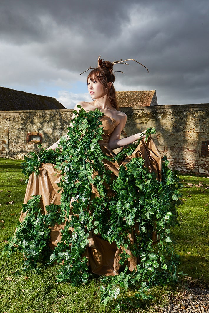 かとゆり 1st写真集「Lucky DUCK」より（C）LESLIE KEE／小学館