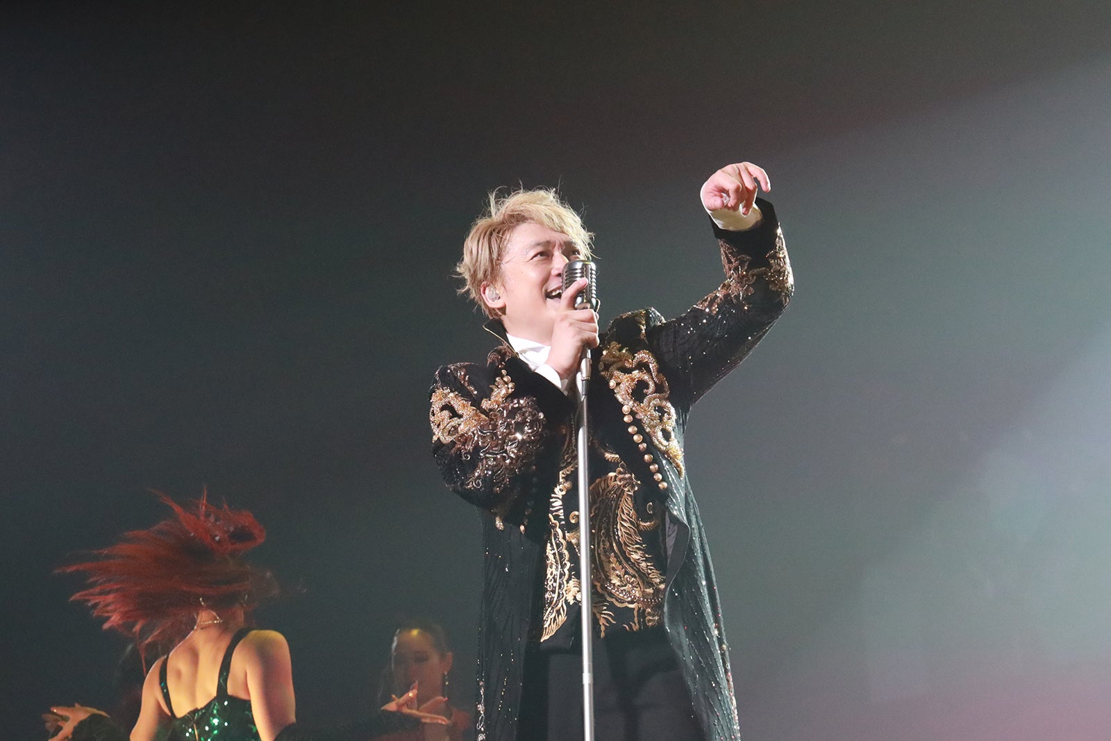 香取慎吾「Black Rabbit」ライブ写真（提供写真）