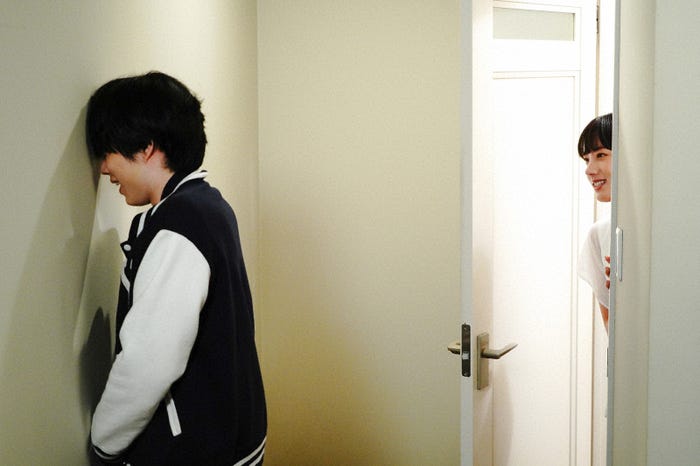 福崎那由他、清原果耶「invert 城塚翡翠 倒叙集」第3話より(C)日本テレビ