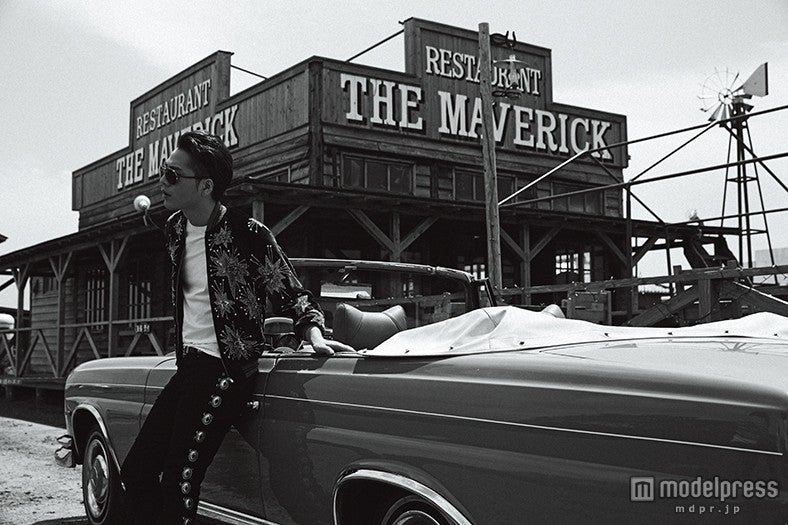 登坂広臣／vague feelings、photography_ Kazuki Nagayama（S-14）、styling_ JUMBO（SPEED WHEELS）、hair＆make_Chie（H.M.C.）／「月刊EXILE」7月号より（画像提供：LDH）