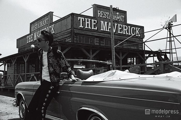 登坂広臣/vague feelings、photography_ Kazuki Nagayama(S-14)、styling_ JUMBO(SPEED WHEELS)、hair&make_Chie(H.M.C.)/「月刊EXILE」7月号より(画像提供:LDH)