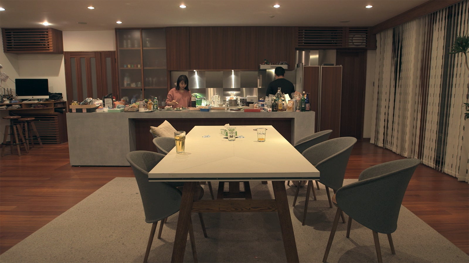 優衣、理生（休日課長）「TERRACE HOUSE OPENING NEW DOORS」43rd WEEK（C）フジテレビ／イースト・エンタテインメント