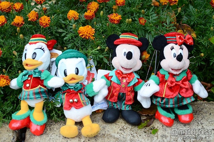 ディズニークリスマス カップルにオススメ ペアグッズでラブラブ度アップ モデルプレス