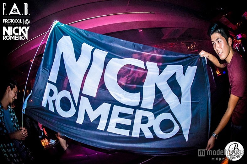 ニッキー・ロメロのリリース・パーティーの様子