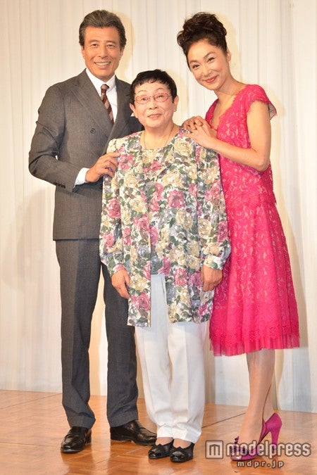 （左から）舘ひろし、橋田壽賀子先生、浅野温子