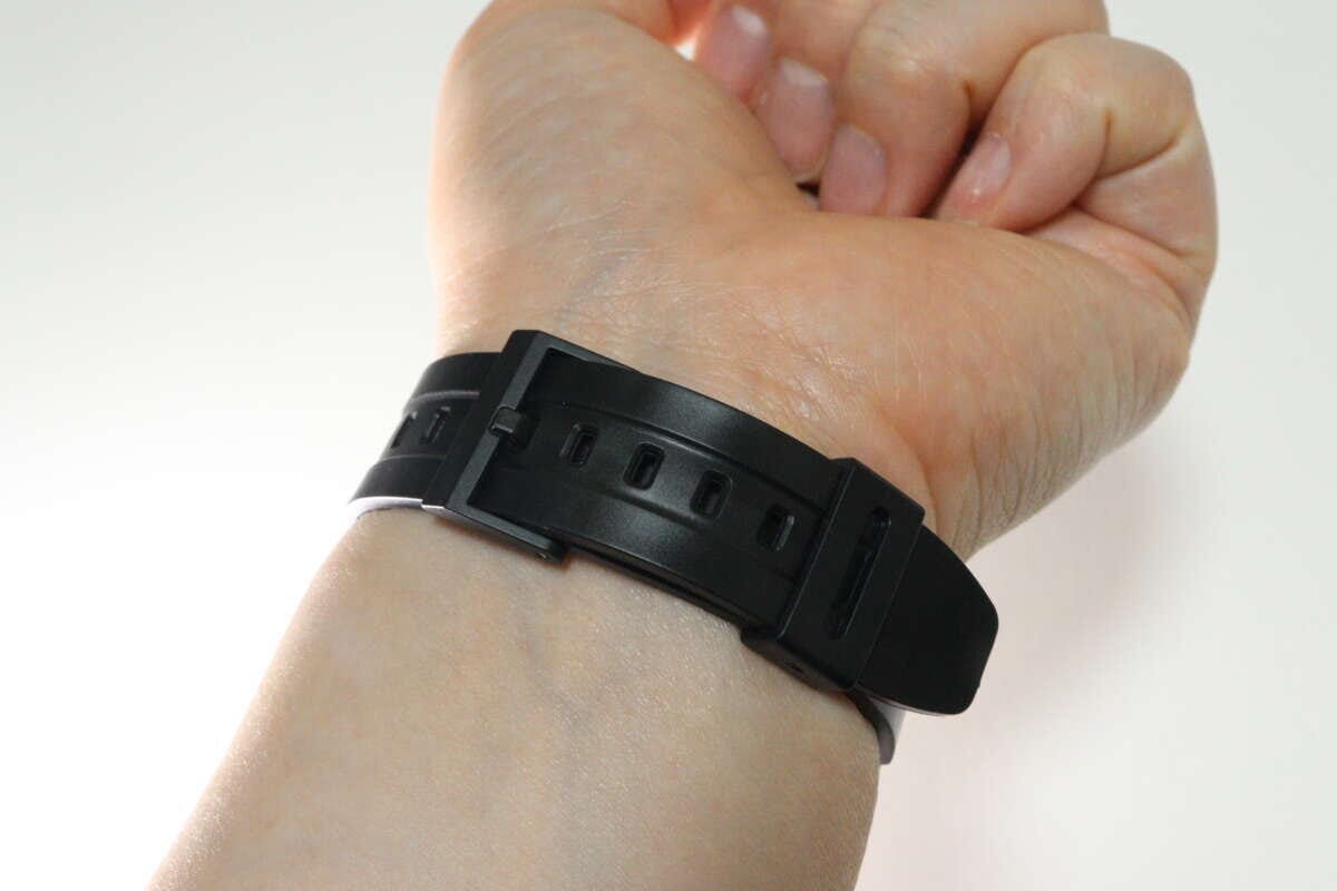 ダイソー　デジタルウォッチ（スクエア