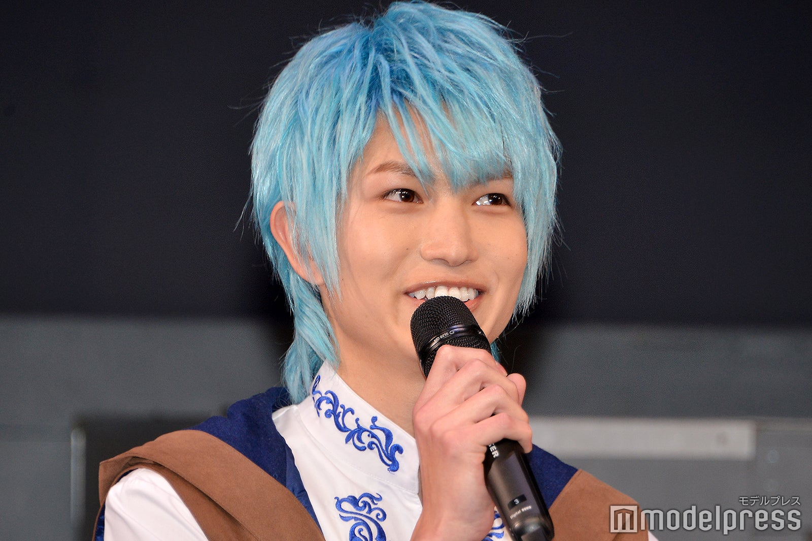 綱啓永（C）モデルプレス