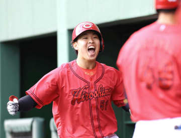 広島ドラ1・平川 右中間の最深部にズドンOP戦1号「打ちたいなと思ってたら打てました」 新井監督感嘆「なかなか難しい」