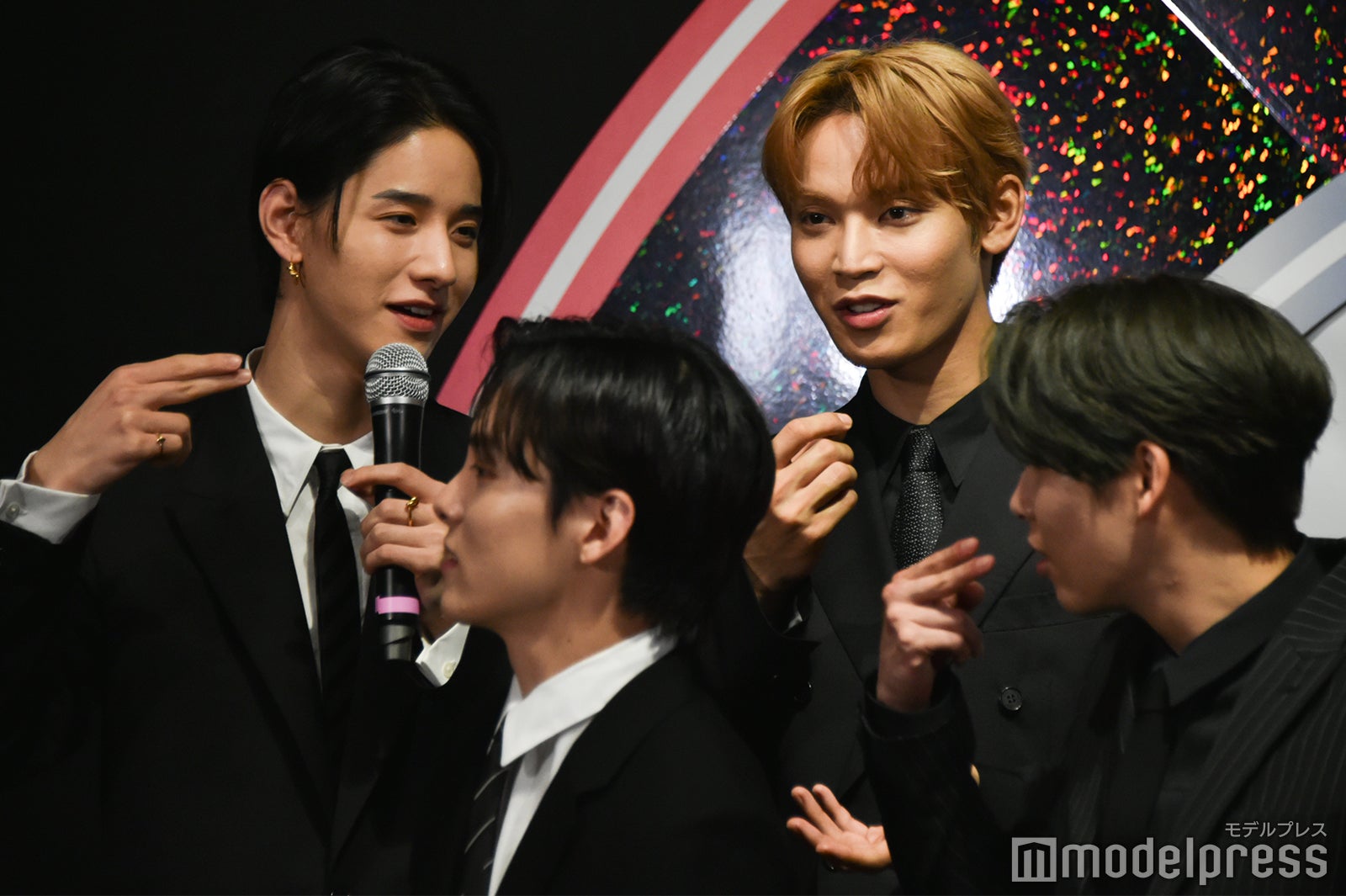 佐藤景瑚の今年の漢字にツッコむ與那城奨、川尻蓮、川西拓実 （C）モデルプレス