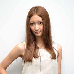 インタビューに応じてくれた菜々緒