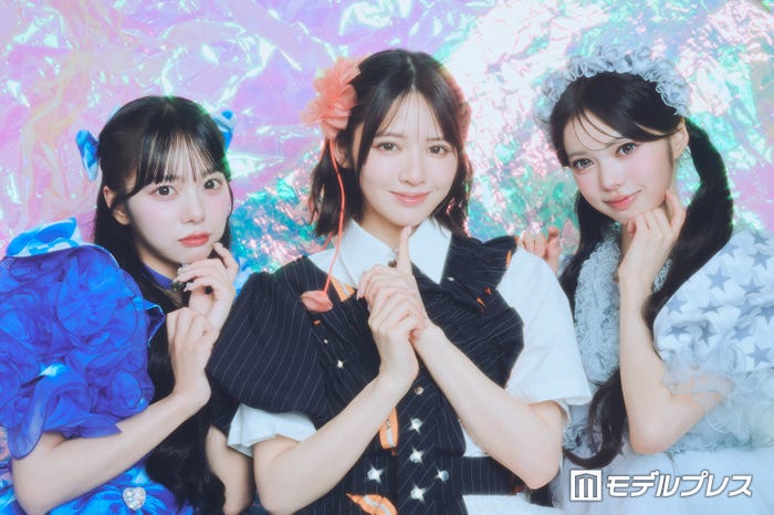 (左から)増田彩乃、鎮西寿々歌、中山こはく(C)モデルプレス