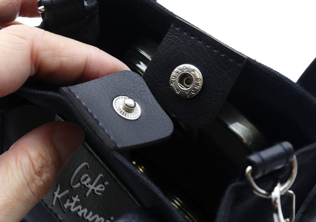 スナップボタン カフェキツネ看板マダムスマホショルダースナップボタン