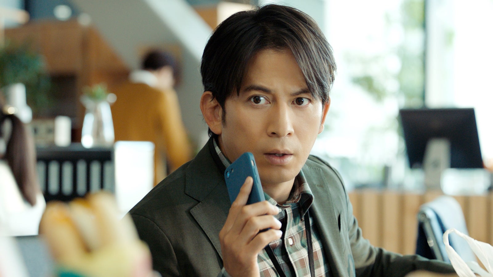 岡田准一、山田杏奈と初共演　撮影中に“本気のアクション”でハプニング発生「大丈夫だった？」