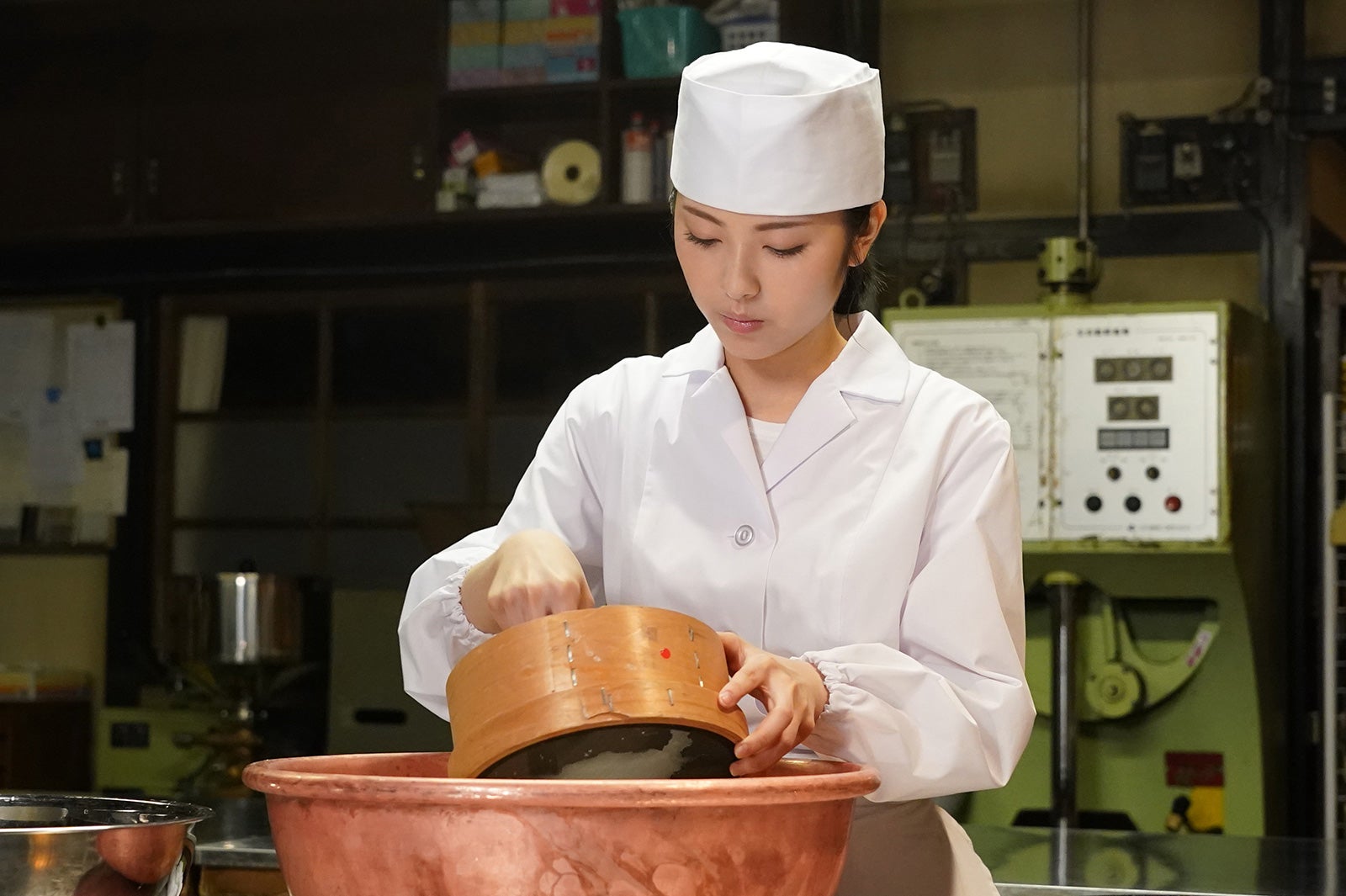 浜辺美波「私たちはどうかしている」第4話より（C）日本テレビ