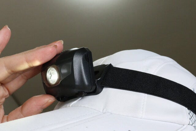 モーションセンサー付ヘッドライト　角度調整