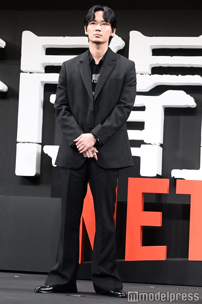 綾野剛(C)モデルプレス