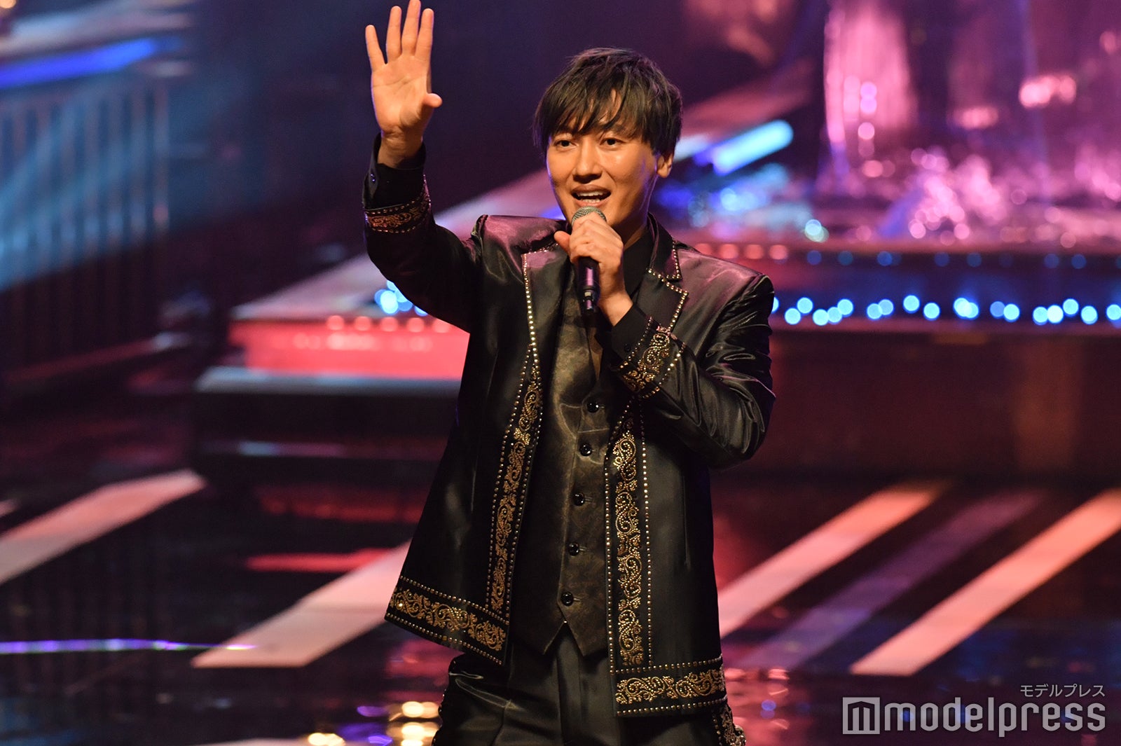 （C）モデルプレス