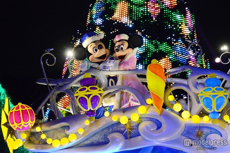 「カラー・オブ・クリスマス」ミッキー、ミニー