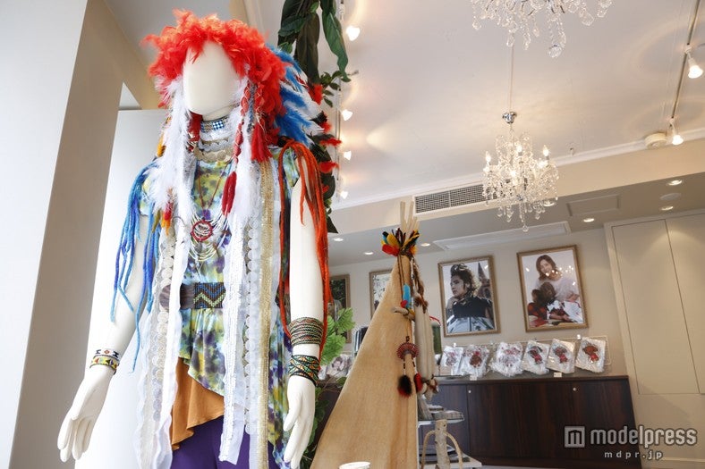 チャン・グンソクの衣装が展示されている