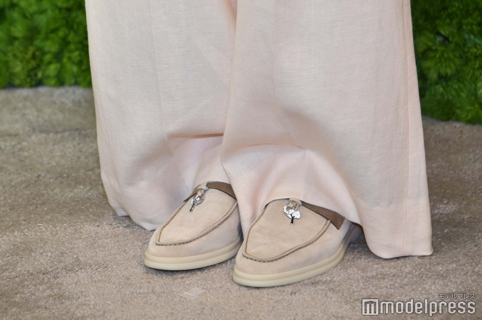 三吉彩花着用ヒョンビン・エディション（C）モデルプレス