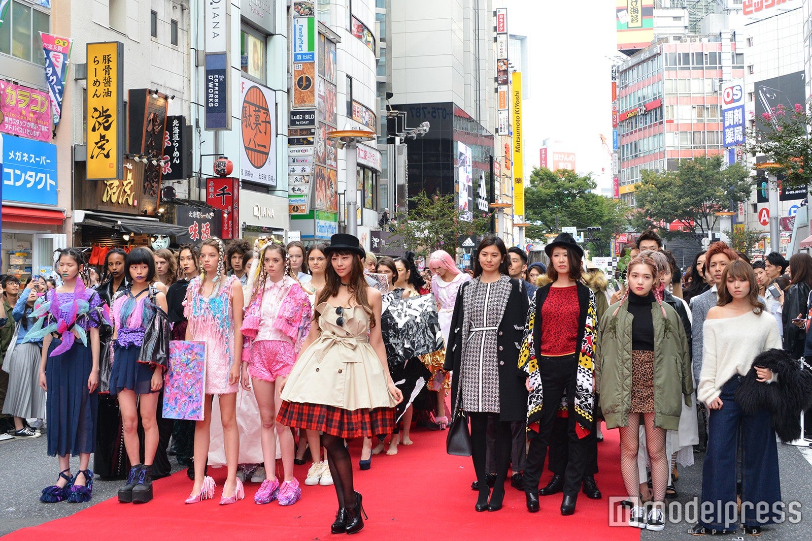 ファッションショーの様子（C）モデルプレス