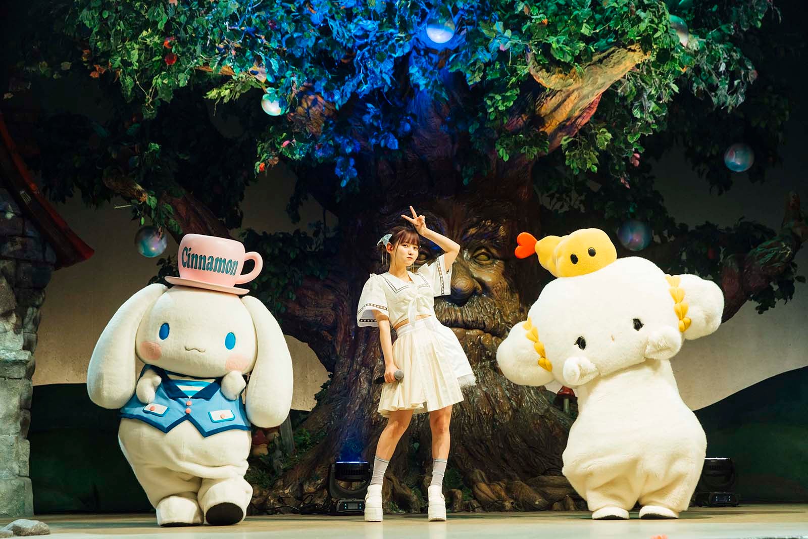 佐藤ノア、念願のサンリオピューロランドでのライブ実現 シナモロール・こぎみゅんらと共演