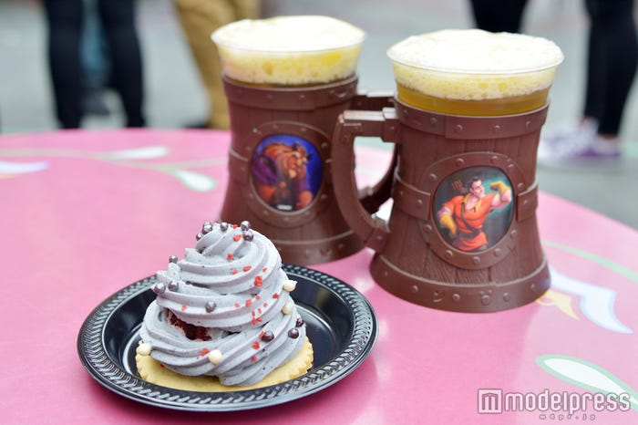 手前:Grey Stuff Gateau($5.49)/(C)モデルプレス