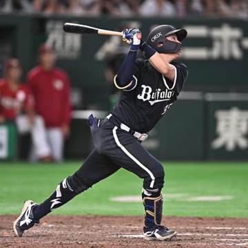 オリックス 来田が劇的なサヨナラ3ラン 壮絶な打撃戦を制す 17年ぶり東京D開催、満員のファン熱狂