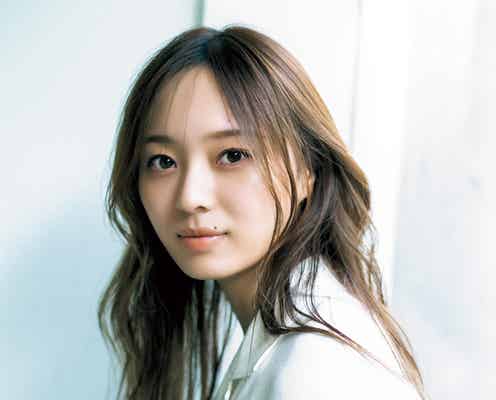 乃木坂46梅澤美波、洗練された輝き放つ「少年マガジン」2週連続ソロで登場